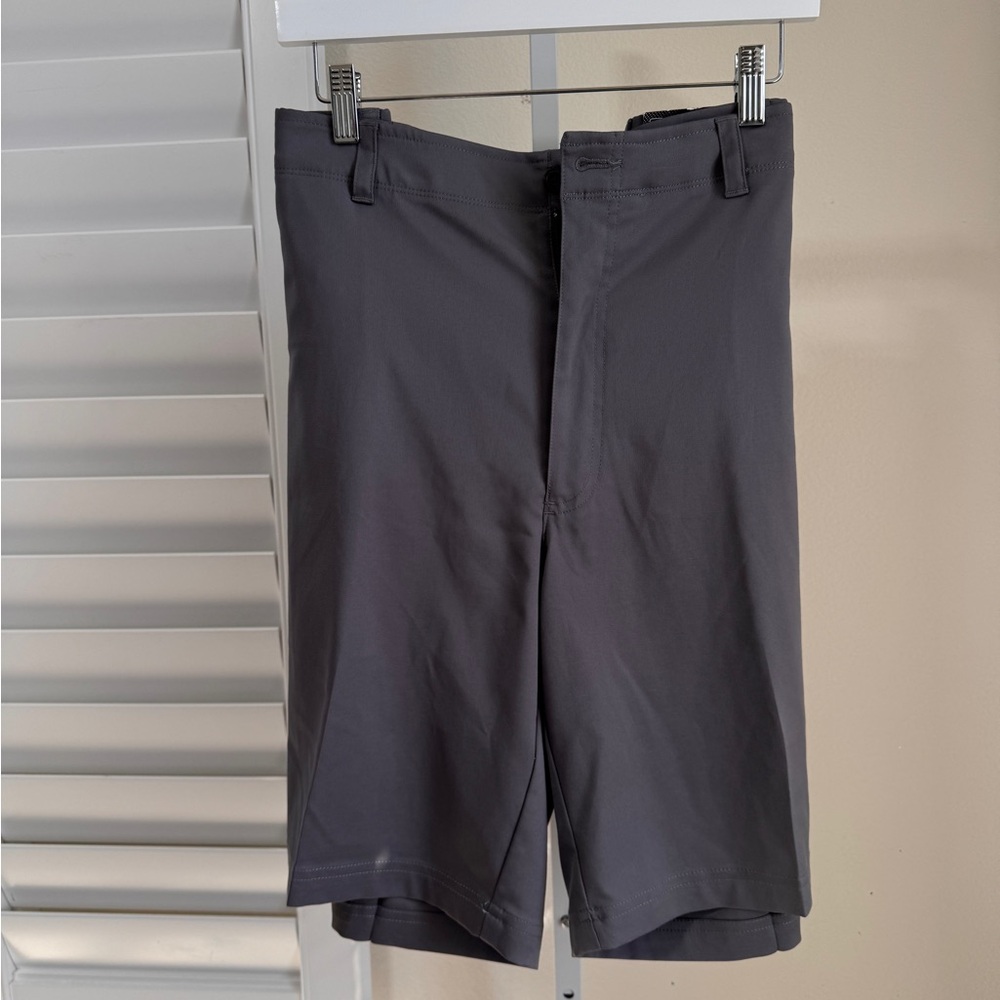 PGA Tour Motionflex 360. Size 42 Gray Casual Shorts